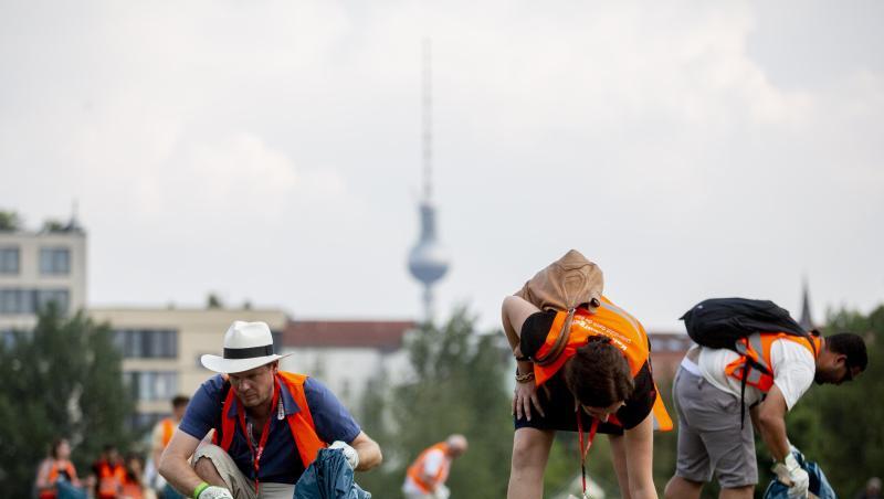 "Cleanup" im Mauerpark. "Cleanup" im Mauerpark.