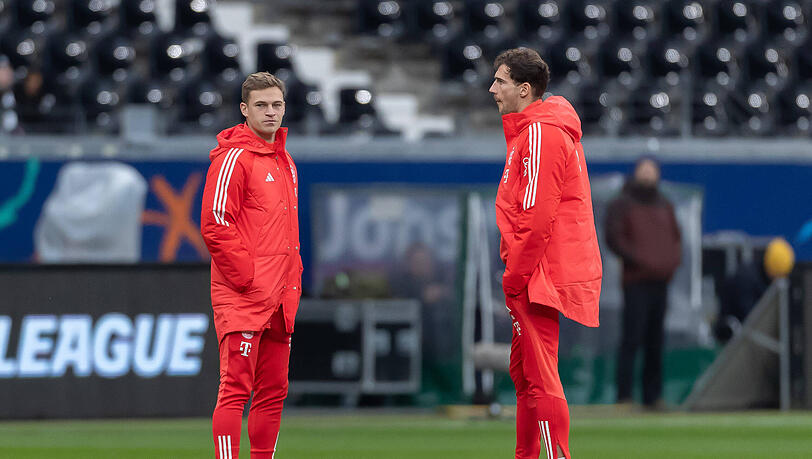 Jahrelang galten Joshua Kimmich (l.) und Leon Goretzka (r.) als Mittelfeld-Duo der Zukunft beim FC Bayern. Die nächsten Transferperioden könnten diesen Status auf eine harte Probe stellen. Jahrelang galten Joshua Kimmich (l.) und Leon Goretzka (r.) als Mittelfeld-Duo der Zukunft beim FC Bayern. Die nächsten Transferperioden könnten diesen Status auf eine harte Probe stellen.