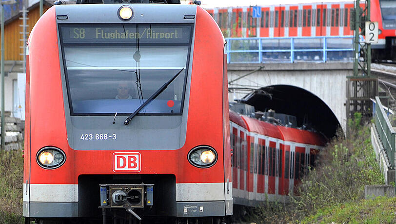 Derzeit fahren keine S-Bahnen auf der Stammstrecke. Derzeit fahren keine S-Bahnen auf der Stammstrecke.