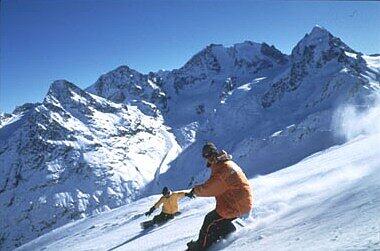 St. Moritz: Snowboarder