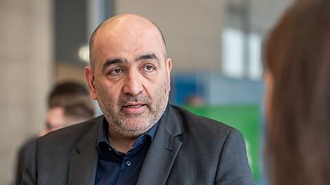 Der Gr&uuml;nen-Politiker Omid Nouripour warnt vor Rot-Gr&uuml;n-Rot in Berlin mit den bestehenden Linken. (Archivfoto)