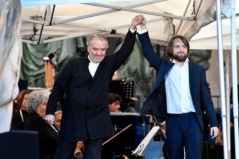 Triumph mit Beethoven: Daniil Trifonov und Valery Gergiev bei &bdquo;Klassik am Odeonsplatz&ldquo;.