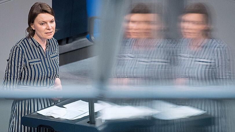 Seit zwölf Jahren sitzt Emmi Zeulner aus Lichtenfels bereits als Bundestagsabgeordnete im Berliner Reichstagsgebäude. Jetzt will die Politikerin auch im Freistaat mehr Verantwortung in ihrer Partei übernehmen.