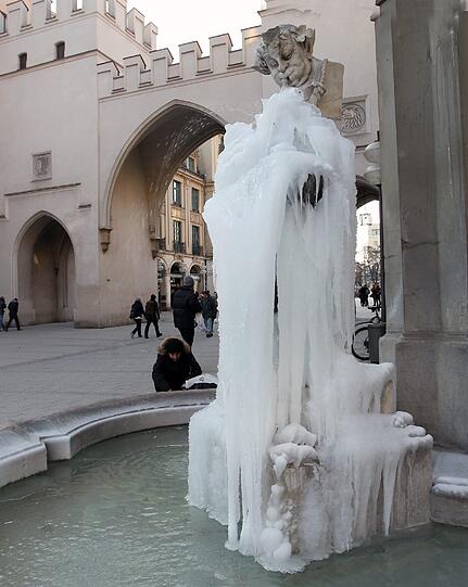 Saukalt! Eiszeit herrscht in München. Die schönsten Bibber-Bilder gibt's in der Bilderstrecke zum Durchklicken...