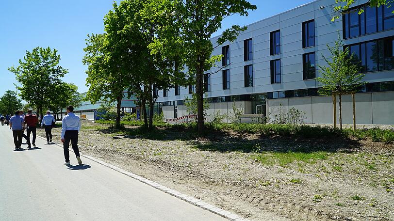 Der neue FC Bayern Campus an der Ingolstädter-Straße.
