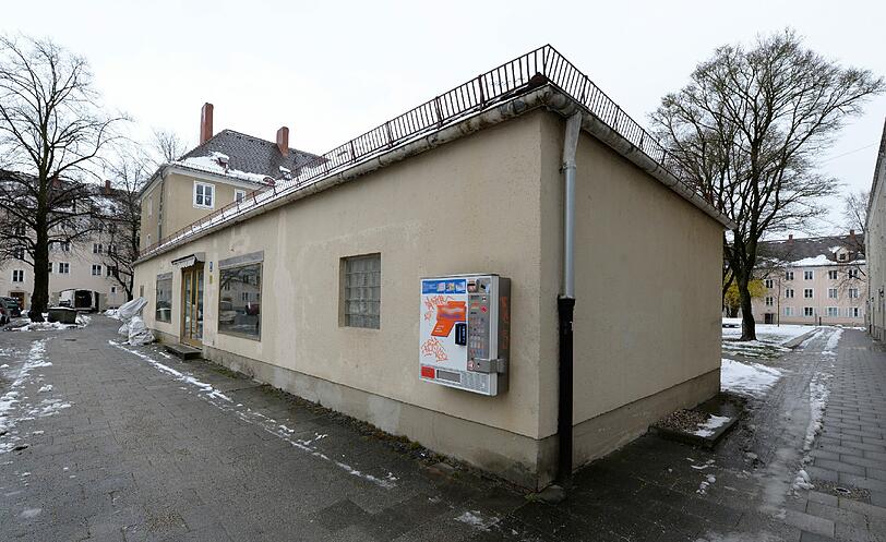 Dieses Haus wird durch einen Neubau ersetzt.