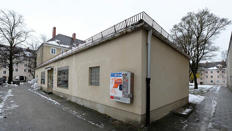 Dieses Haus wird durch einen Neubau ersetzt. Dieses Haus wird durch einen Neubau ersetzt.