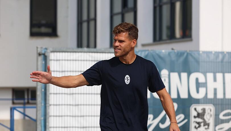Zur&uuml;ck im Training: Am Montag hatte Florian Niederlechner bei der Einheit an der Gr&uuml;nwalder Stra&szlig;e 114 noch gefehlt.