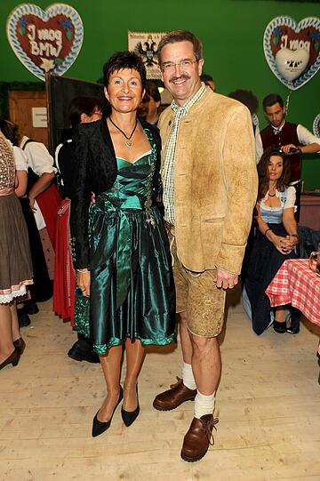 Manfred Schoch (Vorsitzender des Konzernbetriebsrats bei BMW ) und seine Frau Brigitte
