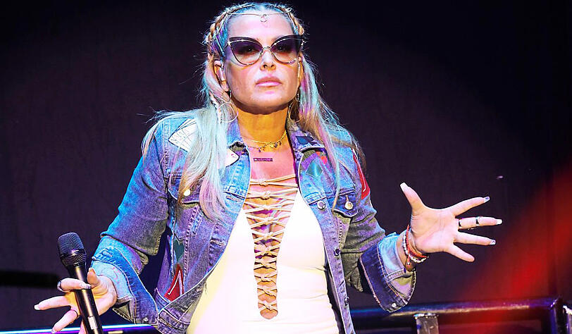 Anastacia singt mit Leib und Seele.