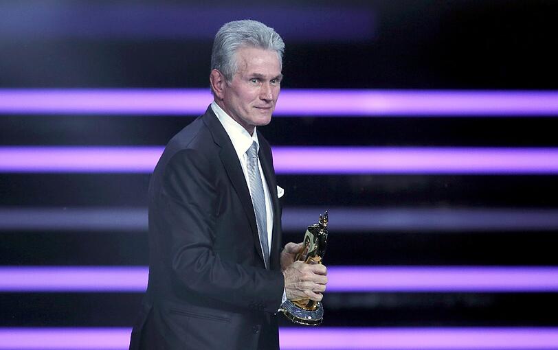 Jupp Heynckes erhielt den Bambi von Pep Guardiola.