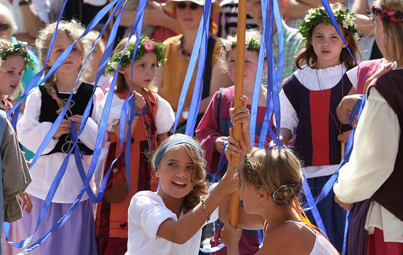 Beim Tänzelfest in Kaufbeurenschlug der Angeklagte einen 34-Jährigen tot. Jetzt behauptet er: Ich habe eine Erinnerungslücke.