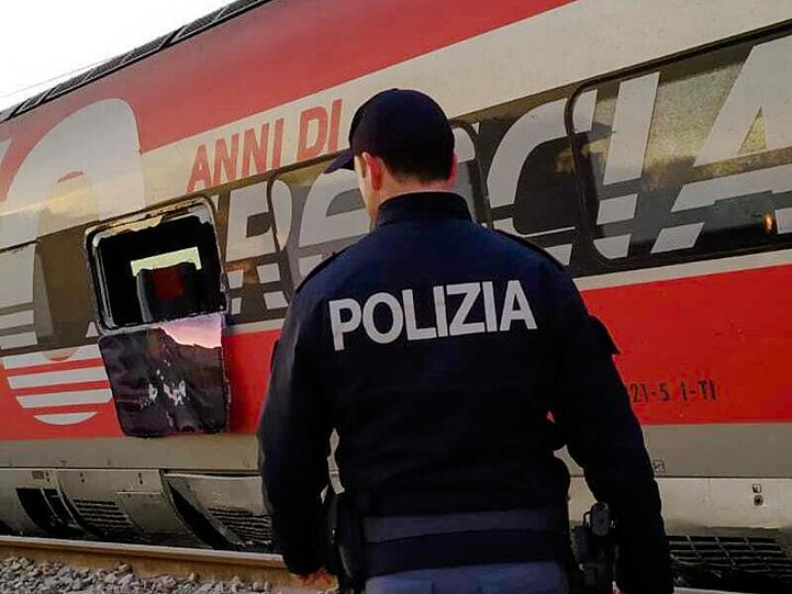 Der Schnellzug Frecciarossa war in Richtung der süditalienischen Stadt Salerno unterwegs.