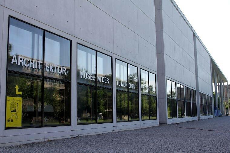 Kunst und Hochkultur: Im Kunstareal gibt es viel zu sehen, wie das Architekturmuseum in der Pinakothek der Moderne. Dass das Viertel nicht nur sehens- sondern auch lebenswert bleibt, dafür sorgt die Bürgerbeteiligung.