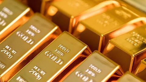 Der Edelmetallhändler Heraeus sieht beim Goldpreis angesichts einer längeren Minizinsphase weiter Luft nach oben.