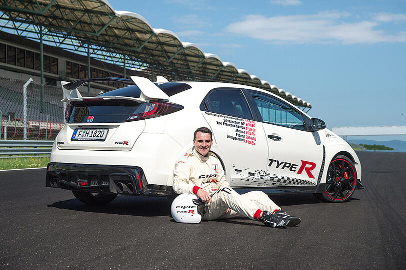 Der ungarische Rennfahrer Norbert Michelisz pilotiert den Civic Type R in Monza und auf dem Hungaroring.