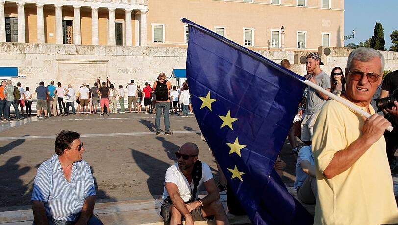 ie griechische Regierung hat ihr Sparprogramm nach einem Bericht des staatlichen griechischen Fernsehens (ERT1) auf den Weg gebracht. (Symbolbild) ie griechische Regierung hat ihr Sparprogramm nach einem Bericht des staatlichen griechischen Fernsehens (ERT1) auf den Weg gebracht. (Symbolbild)