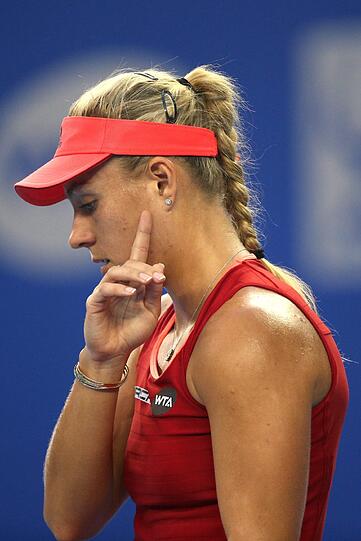 Im dritten Versuch will Angelique Kerber beim WTA-Saisonfinale erstmals ins Halbfinale einziehen.