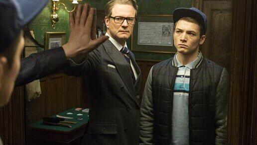 Ist die Idee in Wirklichkeit von Drehbuchautor R. Spencer Balentine? Der Gentleman-Spion und der jugendliche Herumtreiber: "Kingsman"-Agent Harry Hart (Colin Firth, links) nimmt Gary (Taron Egerton) unter seine Fittiche.