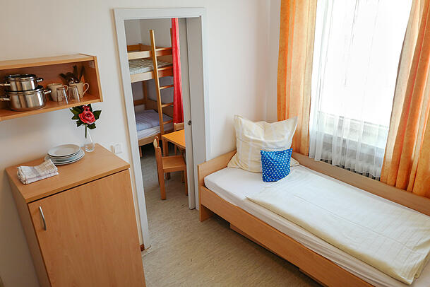 Während ihres Aufenthalts zahlen die Frauen 270 Euro Miete pro Person, also auch für die Kinder.