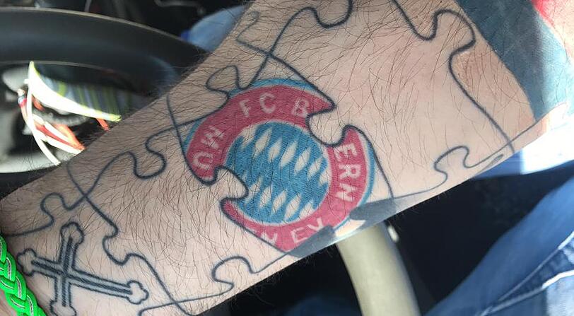Fan-Liebe, die unter die Haut geht! Die besten FC-Bayern-Tattoos der AZ-Leser...