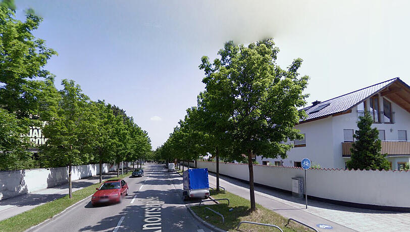 Zu wenig Platz für künftige Schüler: Der Geh- und Radweg an der Knorrstraße wird verbreitert. Zu wenig Platz für künftige Schüler: Der Geh- und Radweg an der Knorrstraße wird verbreitert.