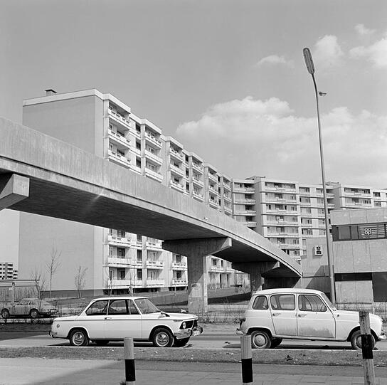 1971 in Neuperlach: autogerechtes Wohnen in München.