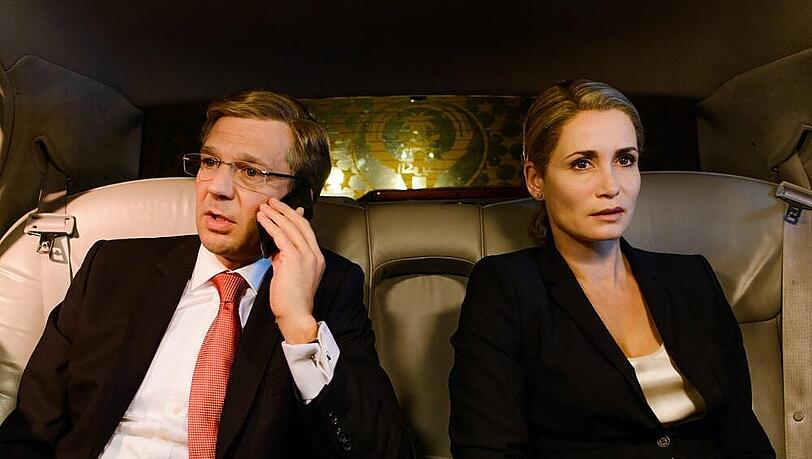 Kai Wiesinger und Anja Kling als Ehepaar Wulff in "Der Rücktritt" Kai Wiesinger und Anja Kling als Ehepaar Wulff in "Der Rücktritt"