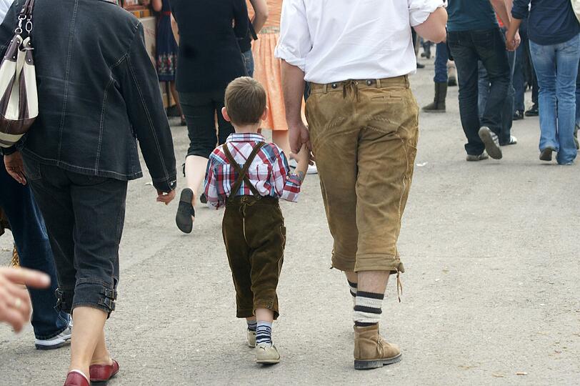 29 kleine Kinder gingen auf der Wiesn im Trubel verloren und wurden im Betreuungszentrum versorgt, bis sie von ihren erleichterten Eltern dort wieder abgeholt wurden. (Vorjahr: 24)