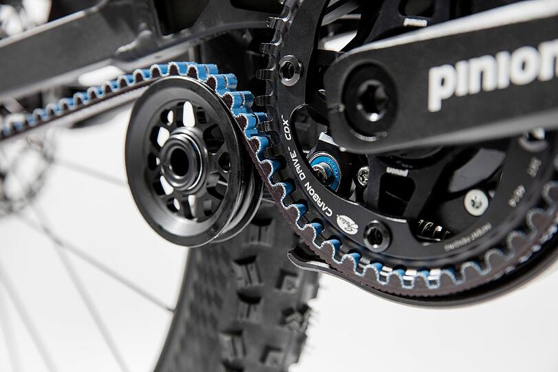 E-Mountainbikes erleichtern die Auffahrt auf die Berge.