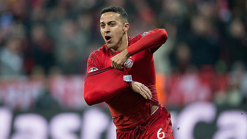 Thiago ist derzeit nicht aus dem Bayern-Mittelfeld wegzudenken. (Archivbild) Thiago ist derzeit nicht aus dem Bayern-Mittelfeld wegzudenken. (Archivbild)