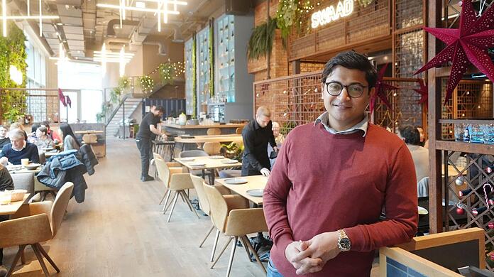 Sumersing Patil hat gemeinsam mit seinem Partner das Konzept und vor allem die Rezepte für das Swaad entwickelt.