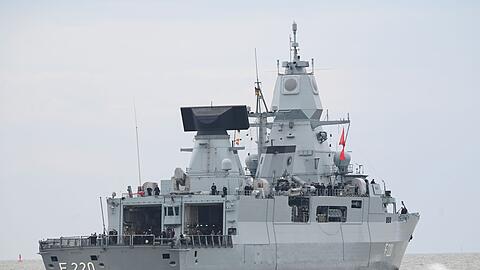 Die Fregatte "Hamburg" ist im Rahmen einer Nato-Mission unterwegs.