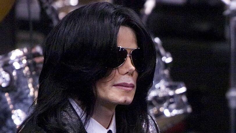 Michael Jackson ist 2009 verstorben. Nun soll es angeblich einen Deal über die Hälfte seines Musikkatalogs geben.