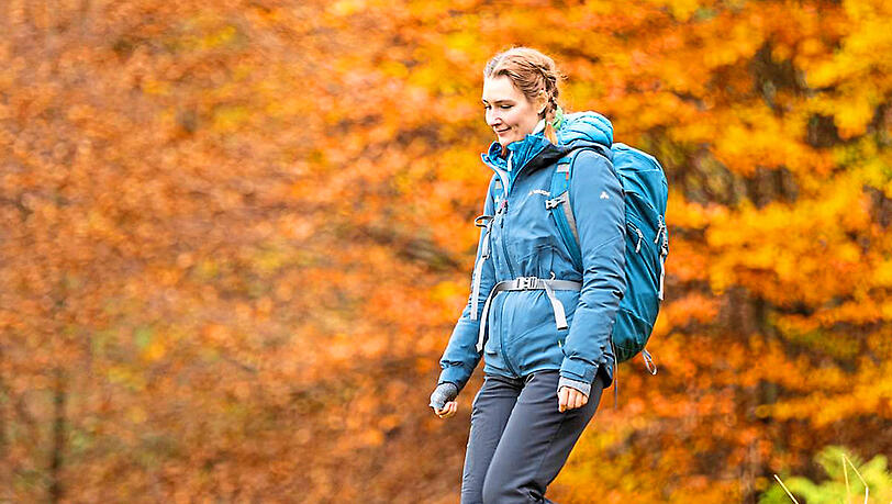Hinein ins Farbenmeer: Im Herbst lassen sich noch schöne Ziele erklimmen.
