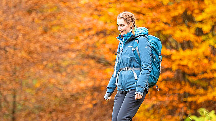 Hinein ins Farbenmeer: Im Herbst lassen sich noch schöne Ziele erklimmen.