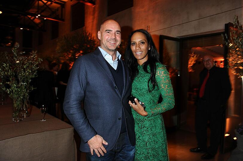 Thomas Lommel (Oliveda) und Barbara Becker beim mediterranen Abend der Schweizer Naturkosmetikmarke OLIVEDA im Bayerischen Hof.