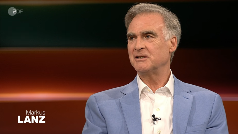 Olaf von Löwis, Landrat des Landkreises Miesbach in Oberbayern, sieht sich angesichts der Unterbringung von Flüchtlingen in dem kleinen Ort Warngau Anfeindungen ausgesetzt. In der ZDF-Sendung "Markus Lanz" berichtete er davon.