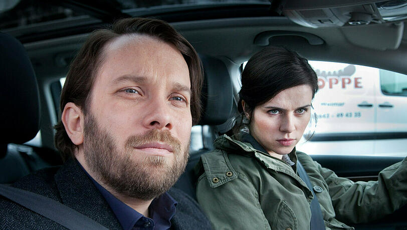 "Tatort: Die fette Hoppe": Lessing (Christian Ulmen) und seine Kollegin Kira Dorn (Nora Tschirner) "Tatort: Die fette Hoppe": Lessing (Christian Ulmen) und seine Kollegin Kira Dorn (Nora Tschirner)