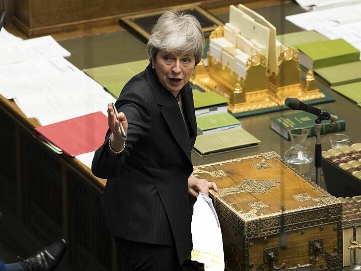 Die britische Premierministerin Theresa May machte am Vorabend des EU-Gipfels das Parlament für die sich anbahnende Verzögerung des EU-Austritts verantwortlich.