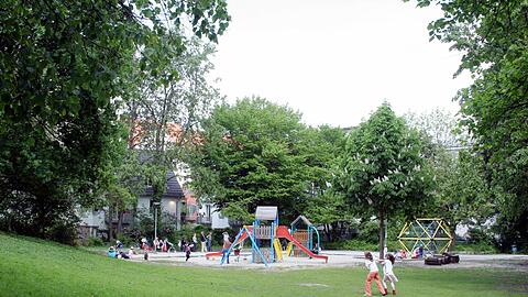 Grünes und kinderfreundliches Haidhausen: ein Spielplatz in der Kirchenstraße.