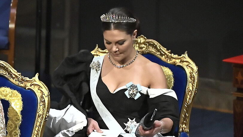 Kronprinzessin Victorias Robe war ein echter Hingucker Kronprinzessin Victorias Robe war ein echter Hingucker