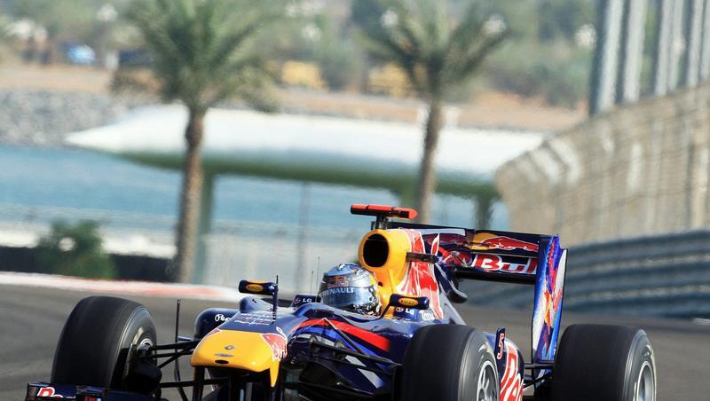 Sebastian Vettel auf Dienstfahrt in Abu Dhabi Sebastian Vettel auf Dienstfahrt in Abu Dhabi