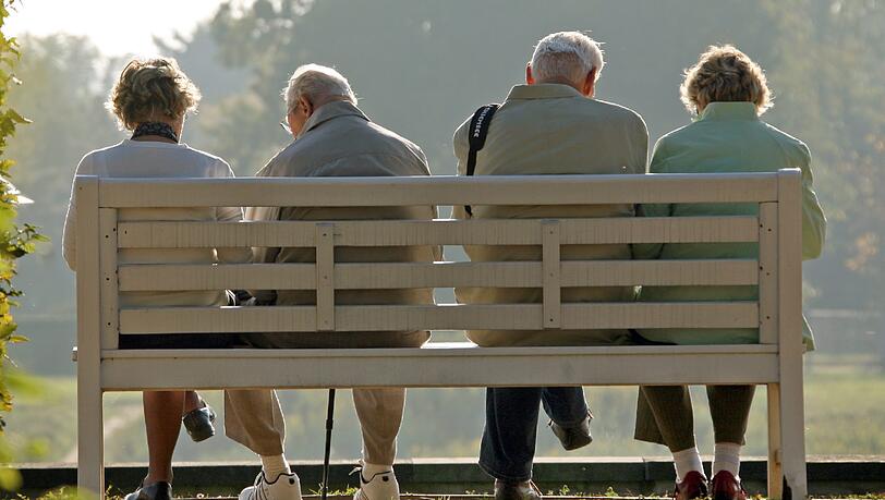 Entspannt in der Rente: Dafür braucht es eine gute Versicherung. Entspannt in der Rente: Dafür braucht es eine gute Versicherung.