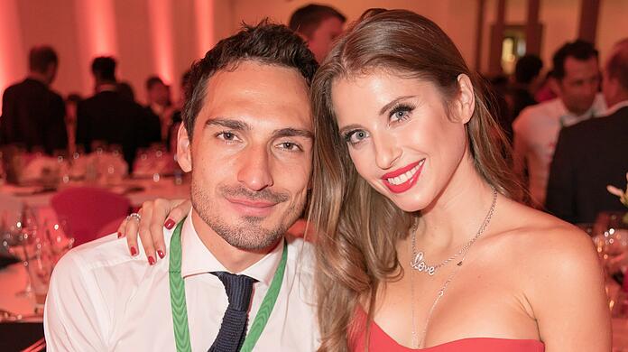 Mats Hummels und Frau Cathy Hummels bei einer Veranstaltung 2019.