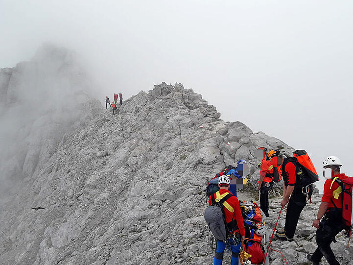 Bilder von der dramatischen Rettungsaktion im Nebel.