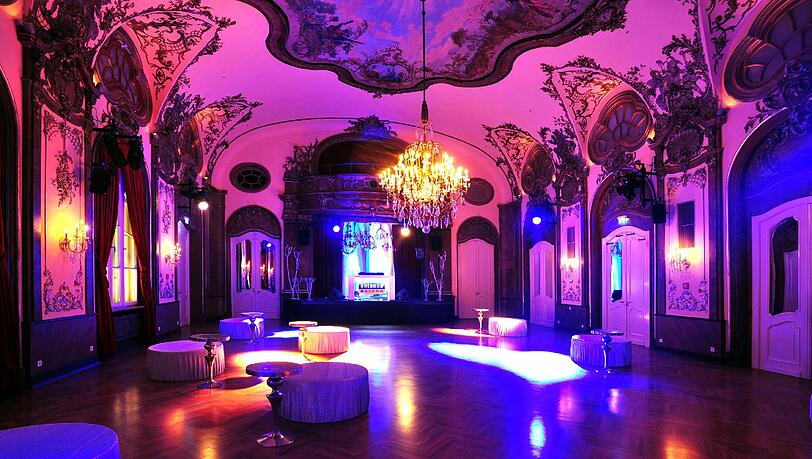 Der historische Silbersaal des Deutschen Theaters. Der historische Silbersaal des Deutschen Theaters.