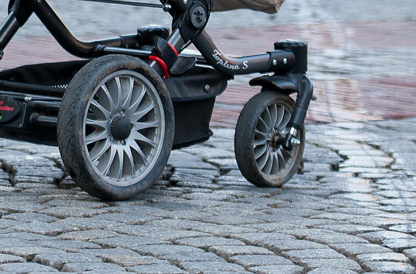 Für die Mutter ging es mit 2,6 Promille in eine Ausnüchterungszelle. (Symbolbild)