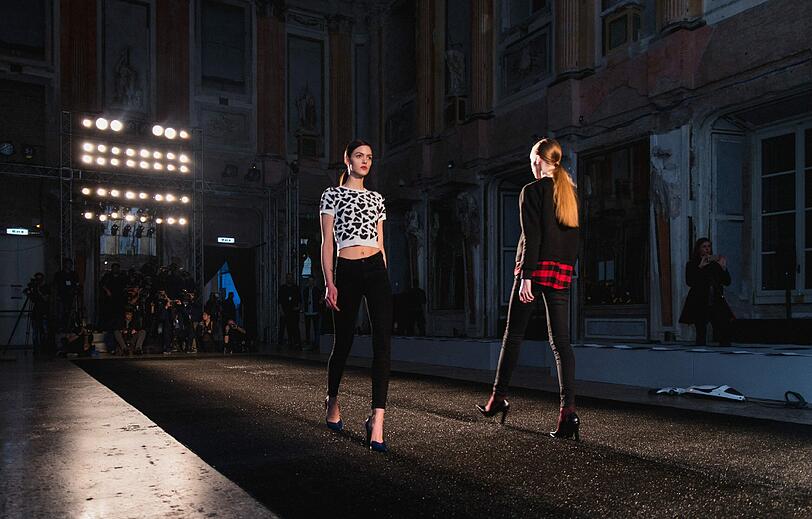 Mailand gibt sich hemmungslos den Fashiontrends hin - und das nicht nur auf dem Laufsteg.