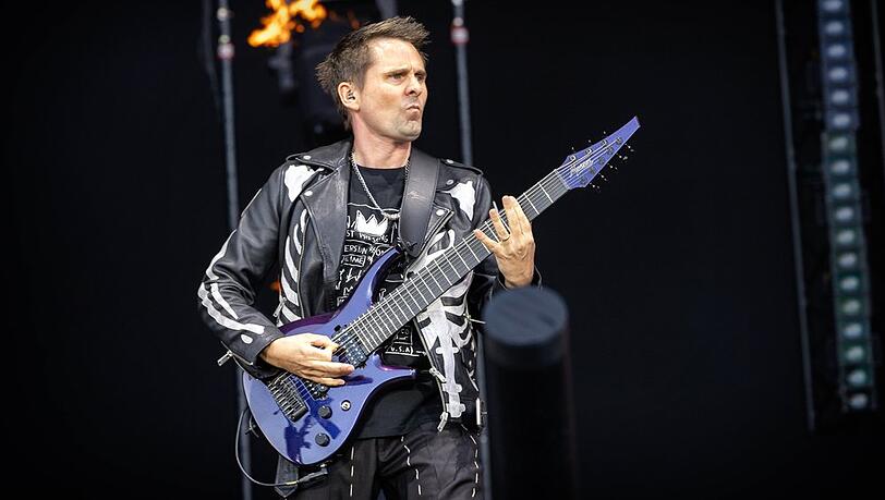 Matt Bellamy ist der S&auml;nger und Gitarrist von Muse.